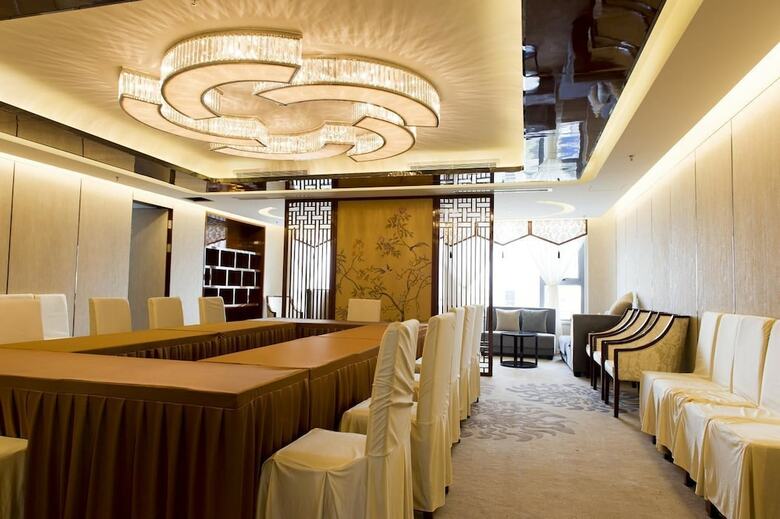 Yang Peng Jin Jiang Hotel