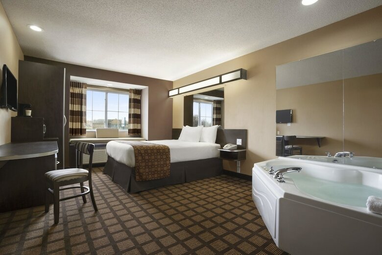 Hotel Microtel Inn & Suites By Wyndham Marion/cedar Rapids