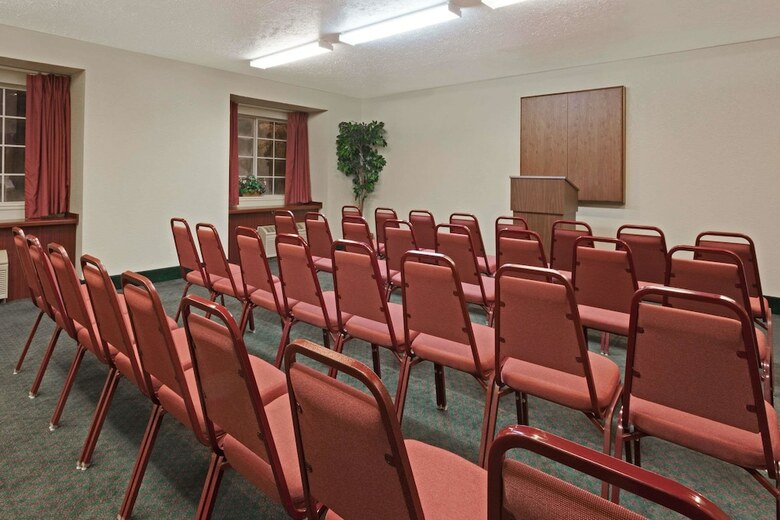 Hotel Microtel Inn & Suites By Wyndham Brandon