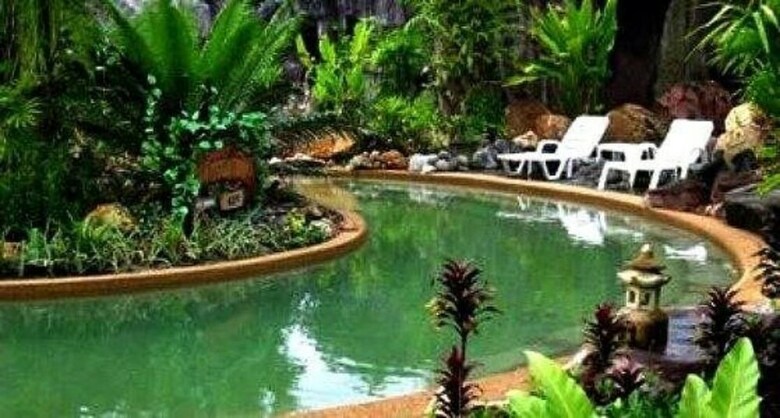 Nattha Waree Hot Spring Resort And Spa