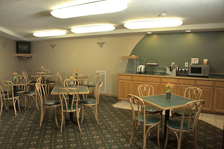 Hotel America's Best Inn Annandale