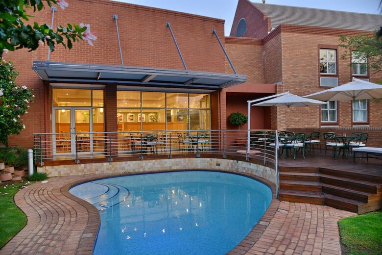 Hotel Town Lodge Sandton, Grayston Drive
