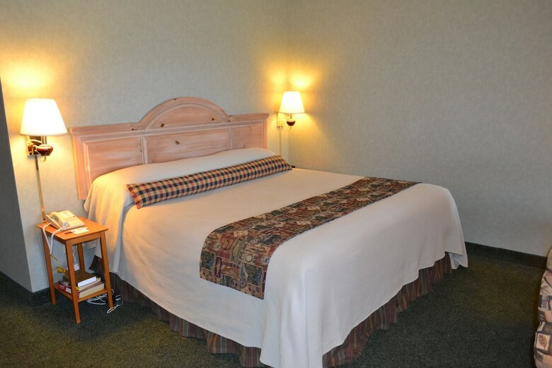 Hotel Stafford's Crooked River Lodge & Suites