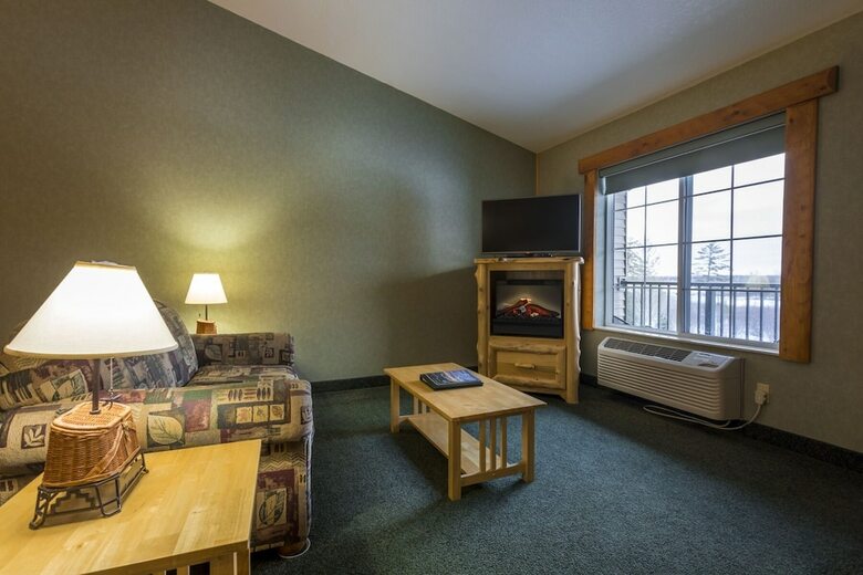 Hotel Stafford's Crooked River Lodge & Suites