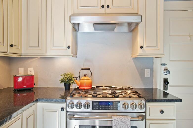 Charming Victorian By Sloan's Lake - Free Parking!