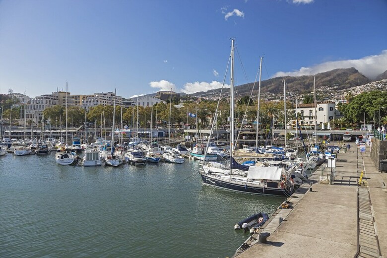 Amparo I By An Island Apart