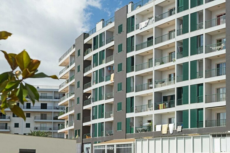 Ajuda III By An Island Apart