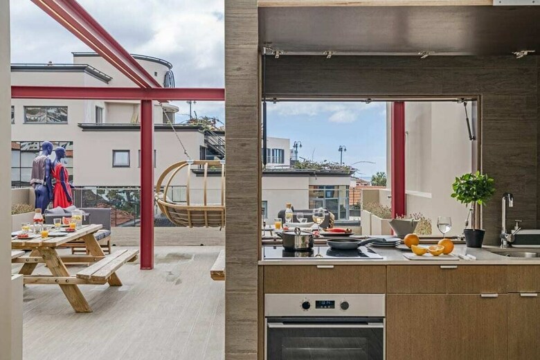 Drapes Design Apartments I By An Island Apart