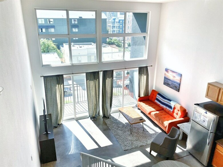 Apartamentos Little Italy Modern Lofts