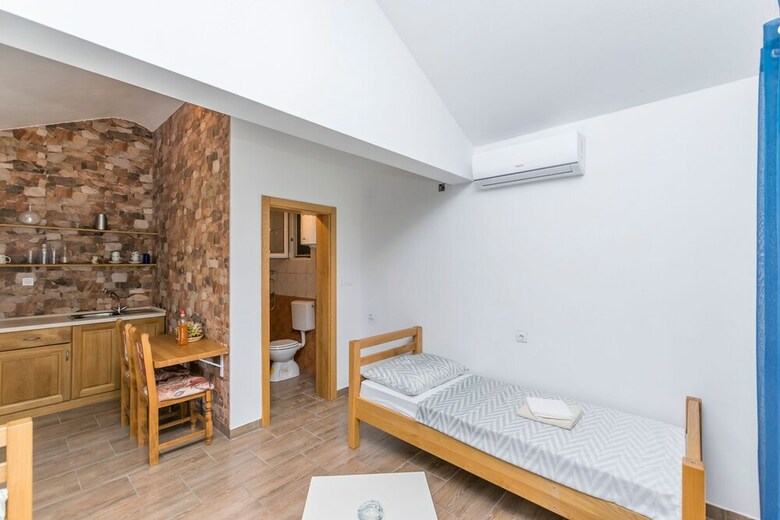 House Paklenica Stone Ll