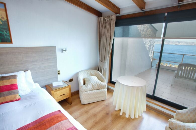 Hotel Oceanic