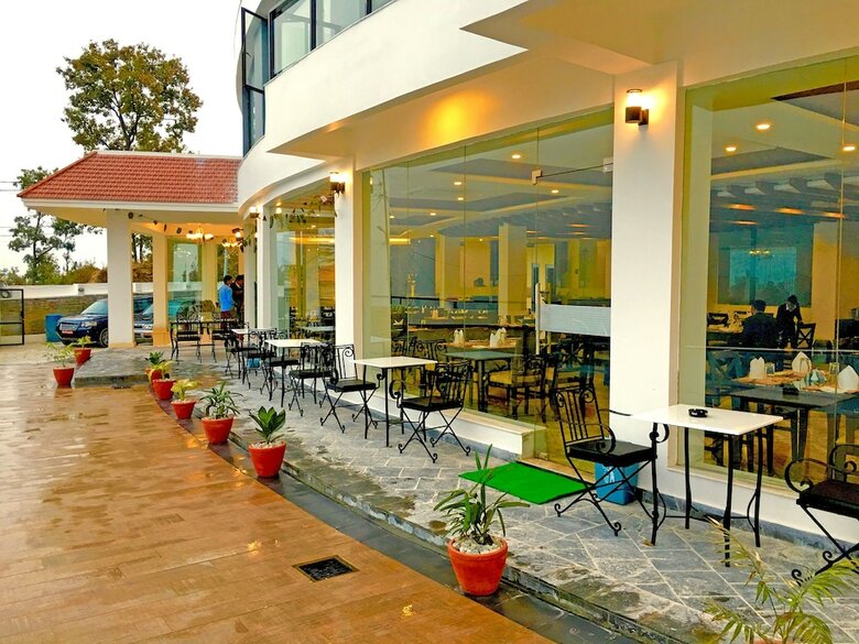 Himalayan Front Hotel By Kgh Group