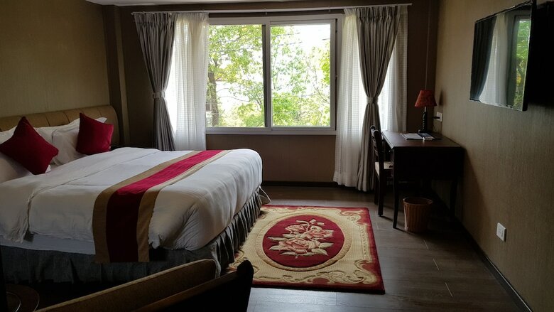 Himalayan Front Hotel By Kgh Group