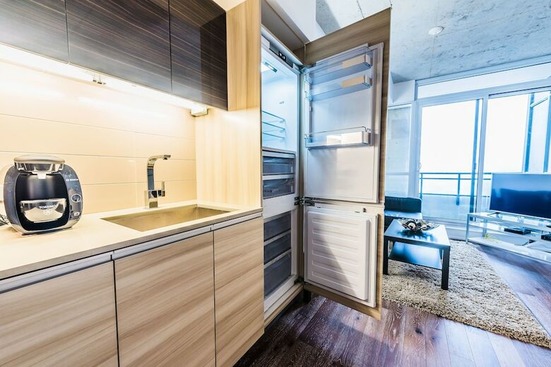 Gladstone Suites - Toronto Central