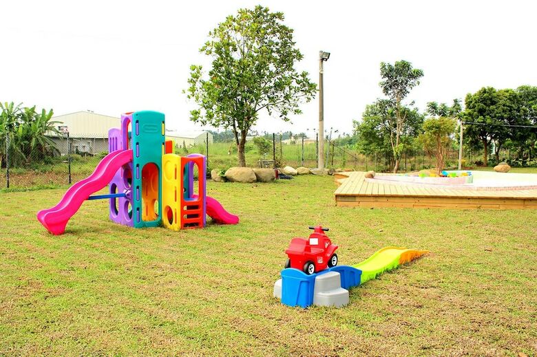 Bed & Breakfast Poetic Castle-family Theme Villa