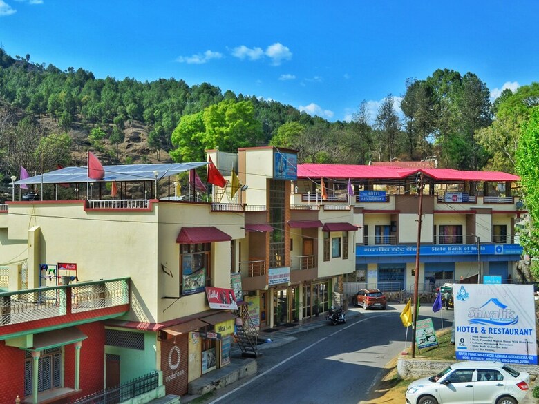 Hotel Shivalik River Retreat