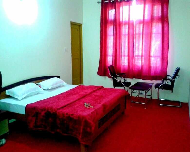 Hotel Midway Resort