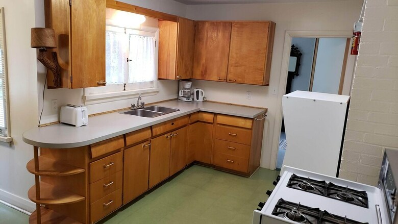 Hotel Miners Bay Lodge