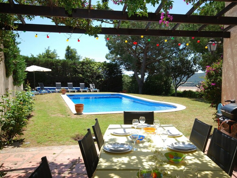 Magnificent Villa In Calonge With Terrace