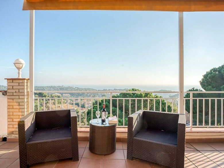 Lavish Holiday Home In Lloret de Mar With Private Pool