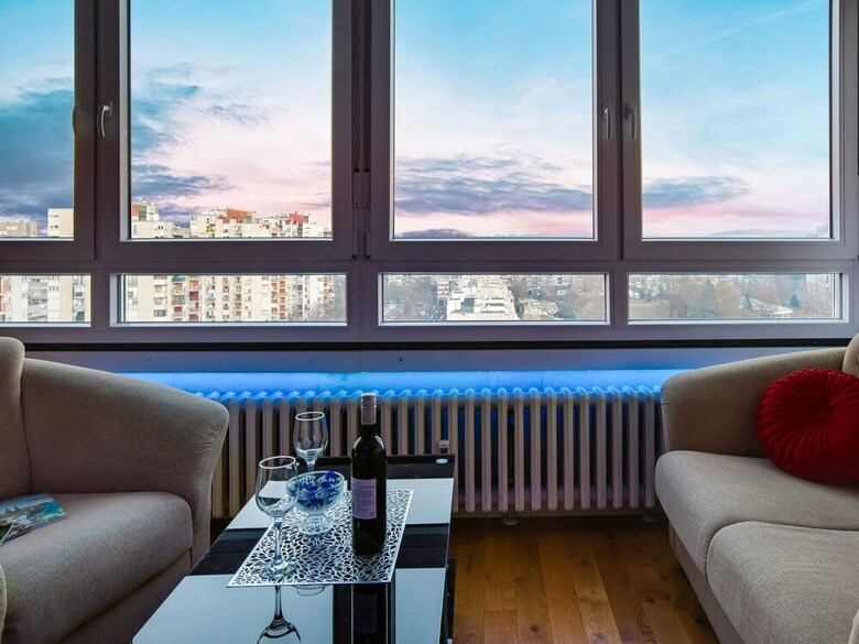 Studio Apartment In Zagreb With Lake Nearby