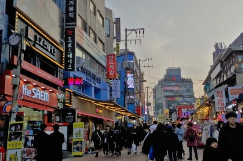 Hotel I-one Guesthouse In Hongdae