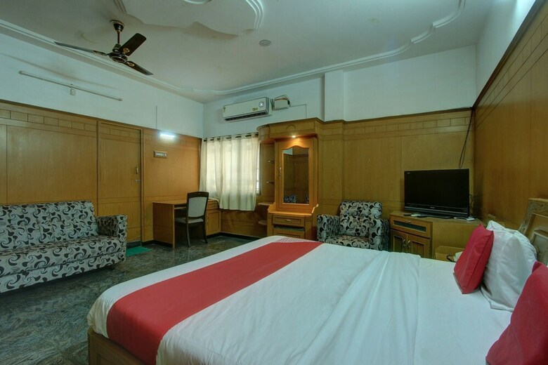 Hotel Oyo 25080 Vivekam Home Stay
