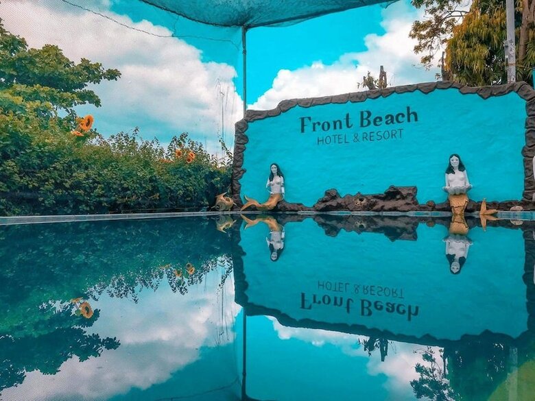 Front Beach Hotel & Resort