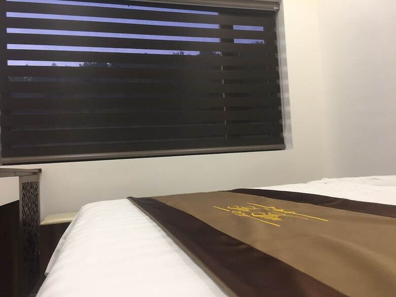 Win Win Hotel