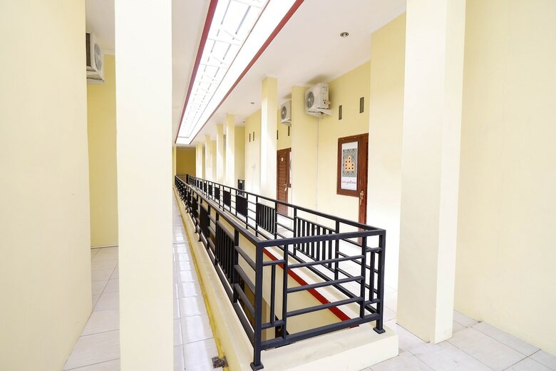 Hotel Oyo 1553 Anmi Guest House