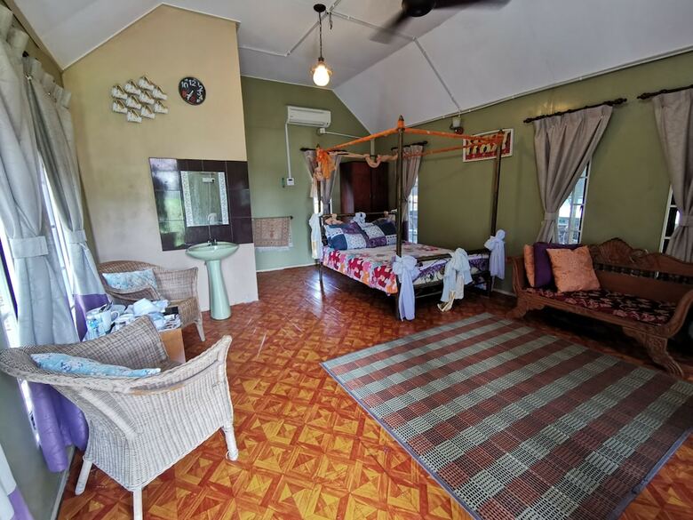 Hotel Oyo 89873 Nurbayu Chalet