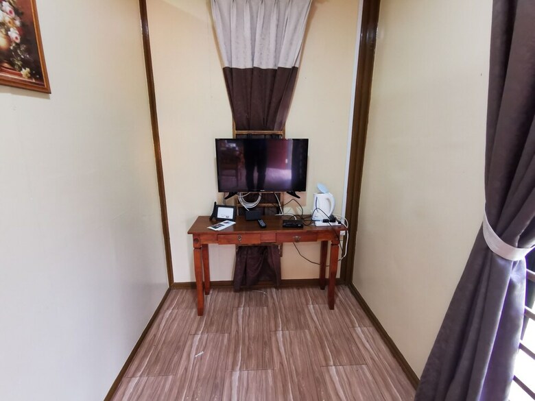 Hotel Oyo 89873 Nurbayu Chalet