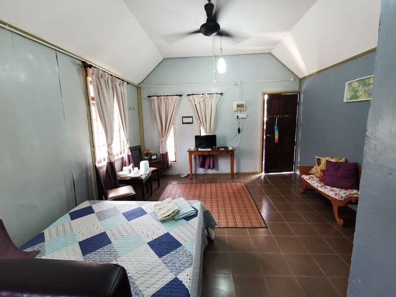 Hotel Oyo 89873 Nurbayu Chalet