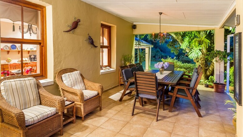 Hotel Porcupine Ridge Guest House
