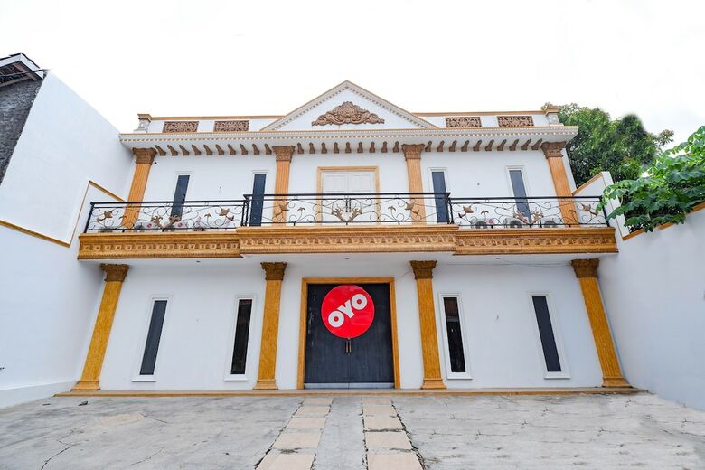 Hostal Oyo 2856 Wisma Fortuna Syariah
