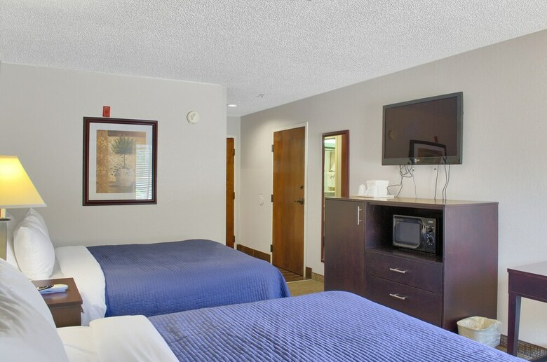 Hotel Hometown Inn