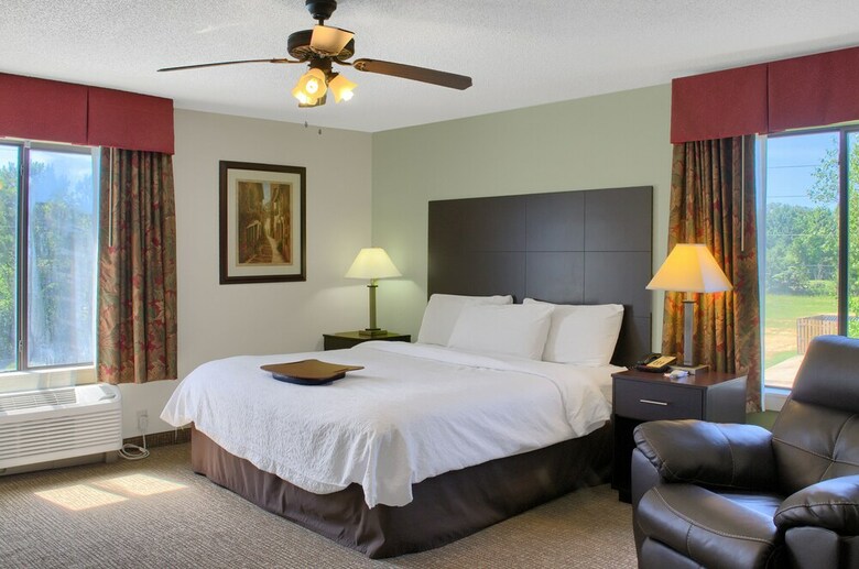Hotel Hometown Inn