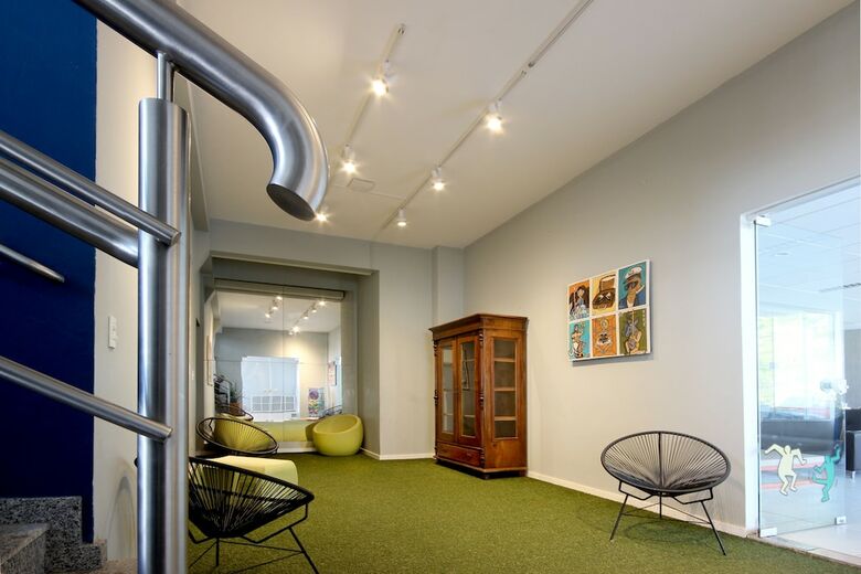 Cris Hotel