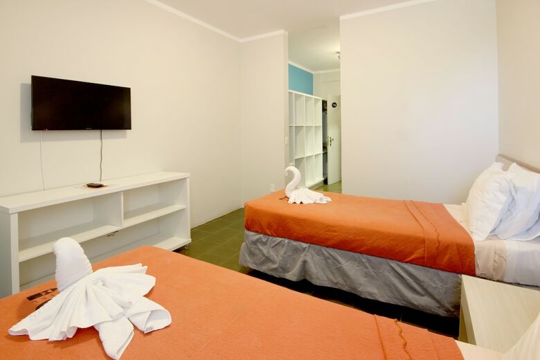 Cris Hotel