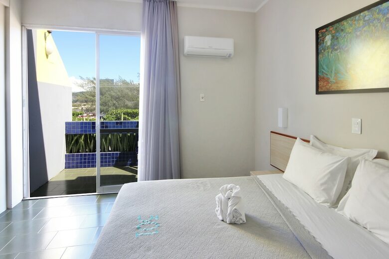 Cris Hotel