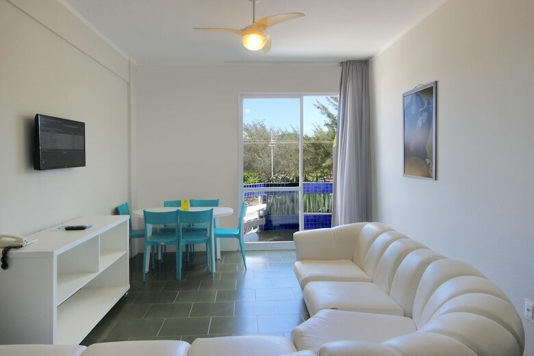 Cris Hotel