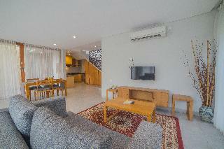 Grand Kesambi Resort And Villa
