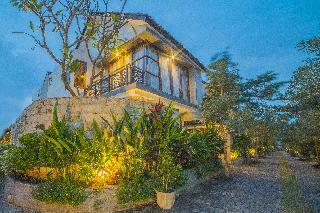 Grand Kesambi Resort And Villa