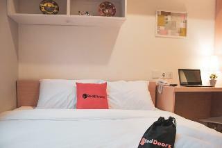 Reddoorz Plus Near Manggarai Station 3