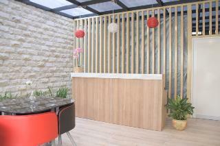 Reddoorz Plus Near Manggarai Station 3
