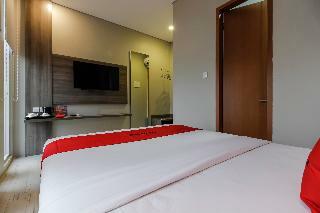 Hotel Reddoorz Plus Near Tebet