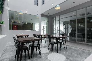 Hotel Reddoorz Plus Near Tebet