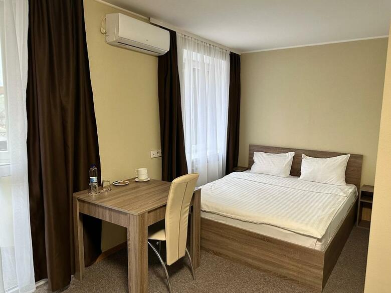 Hotel Yavir