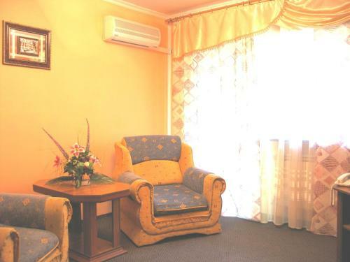 Duet Hotel