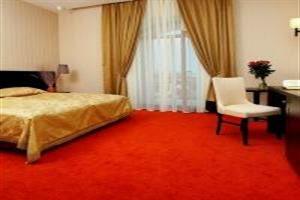 Promenada Hotel